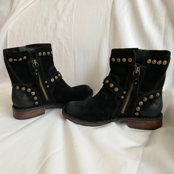NEW UGG Fabrizia Studs Black Suede Moto Biker Side Zip Ankle Boots - Picture 11 of 16